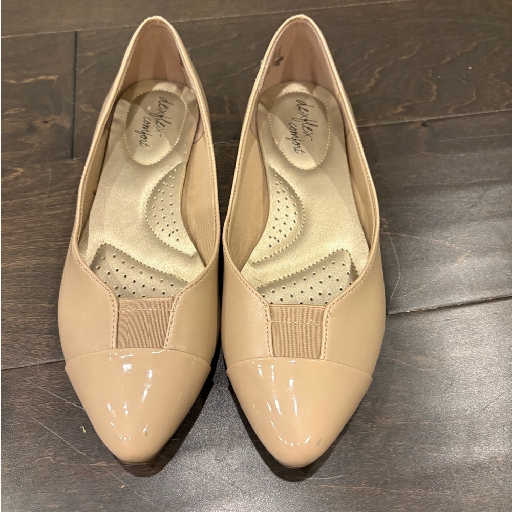 Naturalizer Women's Tan Flats size